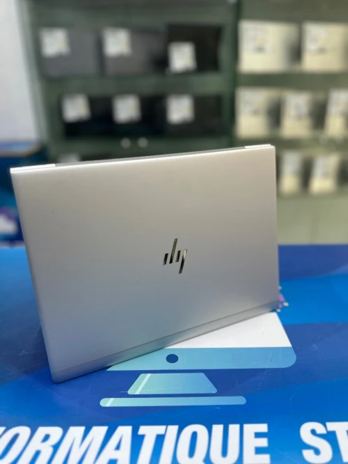 HP ELITEBOOK 830 G5  CORE : INTEL I5 / 08EME DISC : 256 GB  (SSD)  RAM : 08 GB