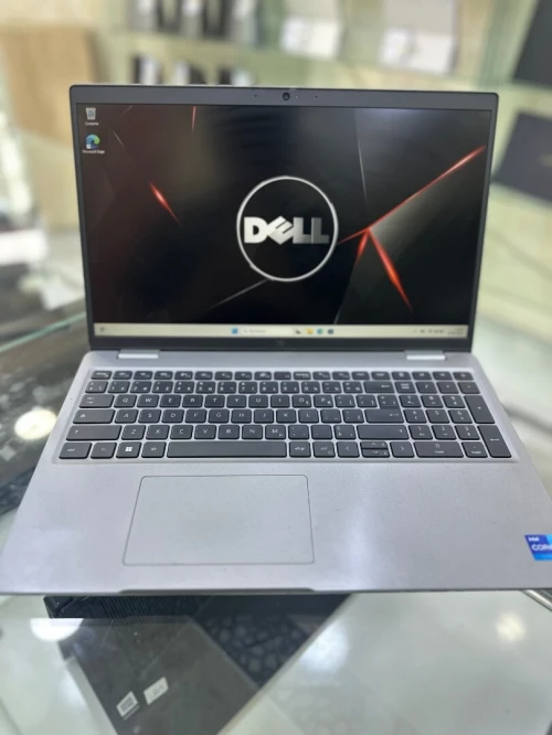 DELL LATITUDE 5530 CORE : INTEL I7 / 1255U DISC : 512 GB  (SSD)  RAM : 16 GB   
