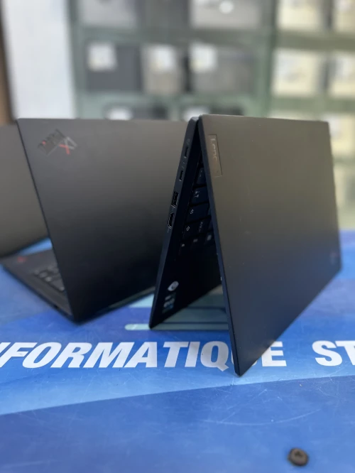 THINKPAD X1 CARBON GEN 10  CORE : INTEL I7 - 1255U DISC :  512 GB  (SSD)  RAM : 16 GB DDR 5