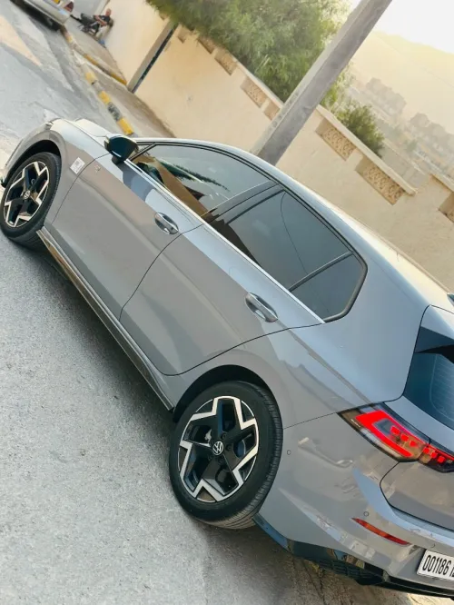 Volkswagen Golf 8 2025 Pro R-line