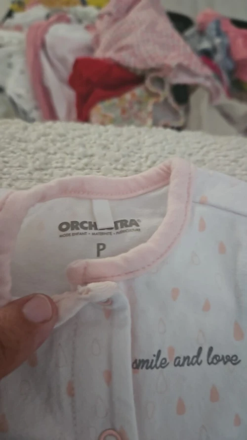 Vêtements d'occasion bébé 