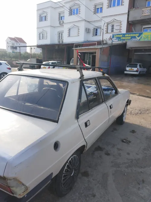 Peugeot 305 1984 