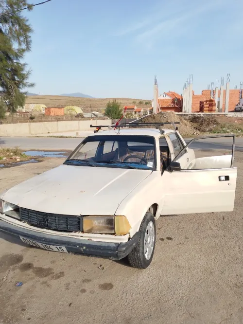 Peugeot 305 1984 