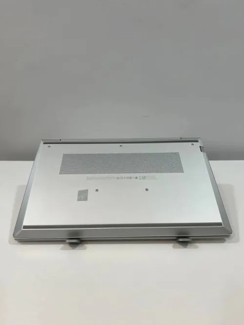 HP elitebook 840 G8 (32/256)