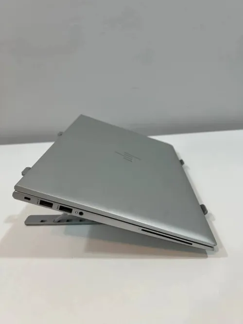 HP elitebook 840 G8 (32/256)