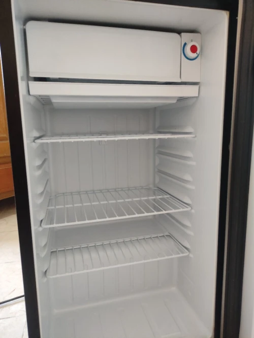 Frigidaire 90 litres