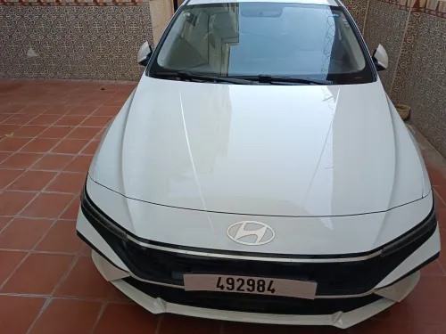 Hyundai Elantra 2025 