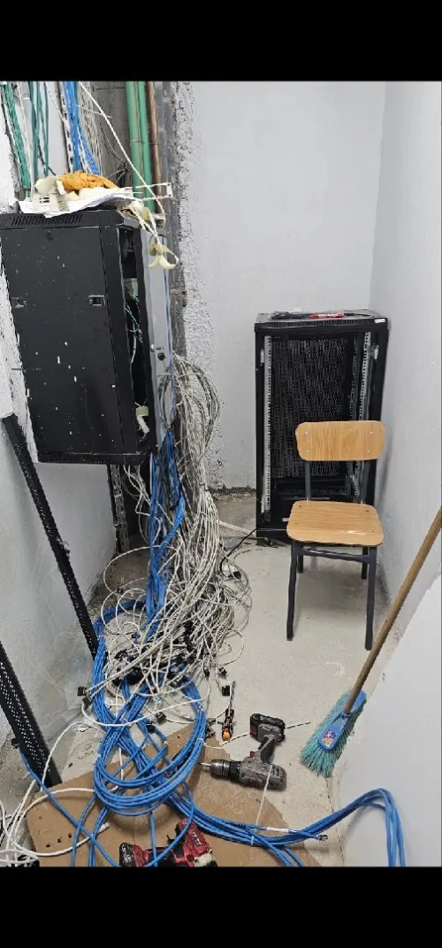 Installation réseaux informatiques filaires & WiFi