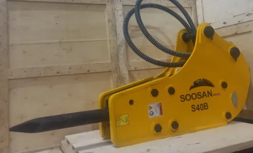 Brise roche marteau SOOSAN hammer s40b  rétro chargeure JCB tirsam hidromek caterpillar case mst terex Hyundai manitou new holland comatsu