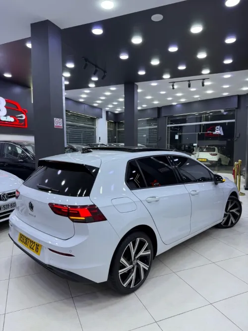 Volkswagen Golf 8 2022 Active