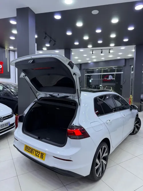 Volkswagen Golf 8 2022 Active