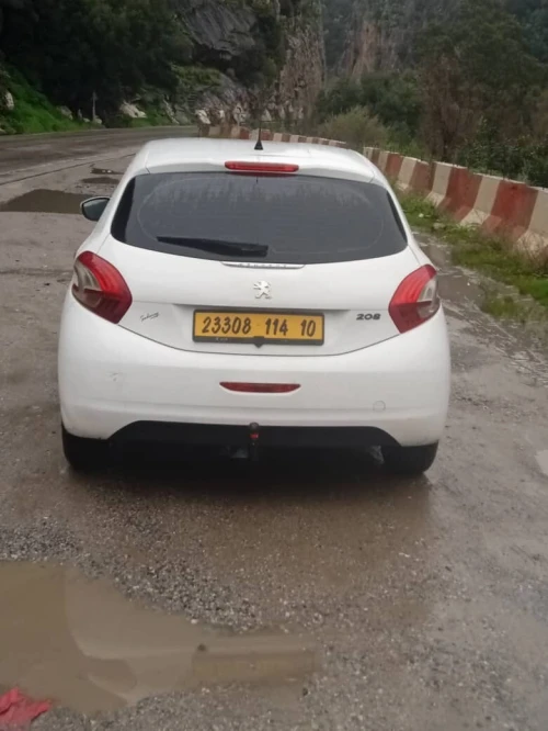 Peugeot 208 2014 Allour