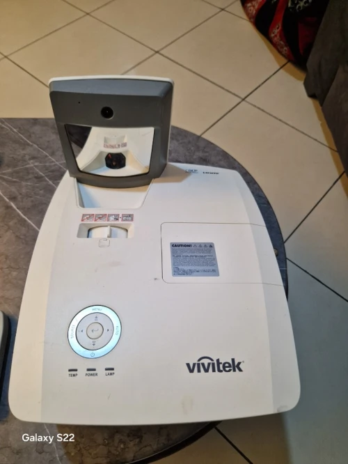 VIDÉO PROJECTEUR VIVITEK