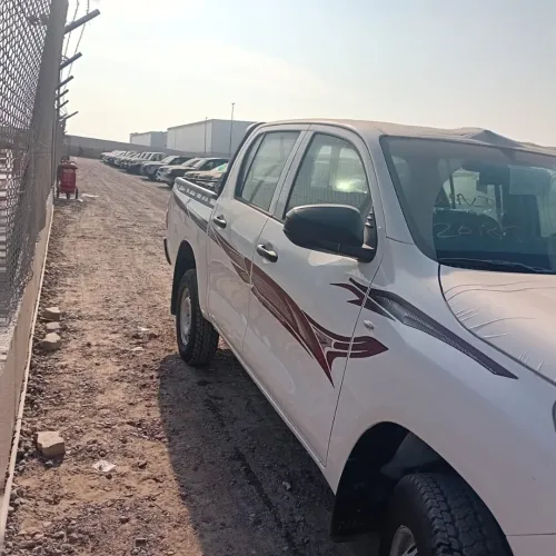 Toyota Hilux 4X4 2026 سلوقي (جنوب)