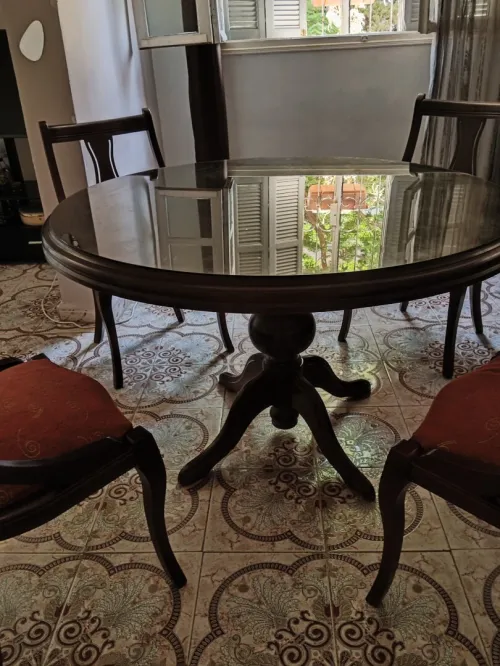 Table ronde 4 chaises