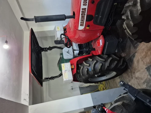 Mahindra 8000 2025