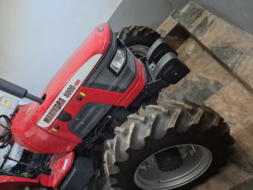 Mahindra 8000 2025