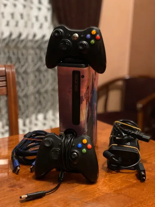Xbox 360 SLIM GLITCHÉ +30Jeux