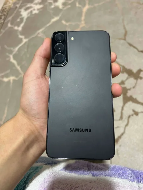 +Samsung s22 