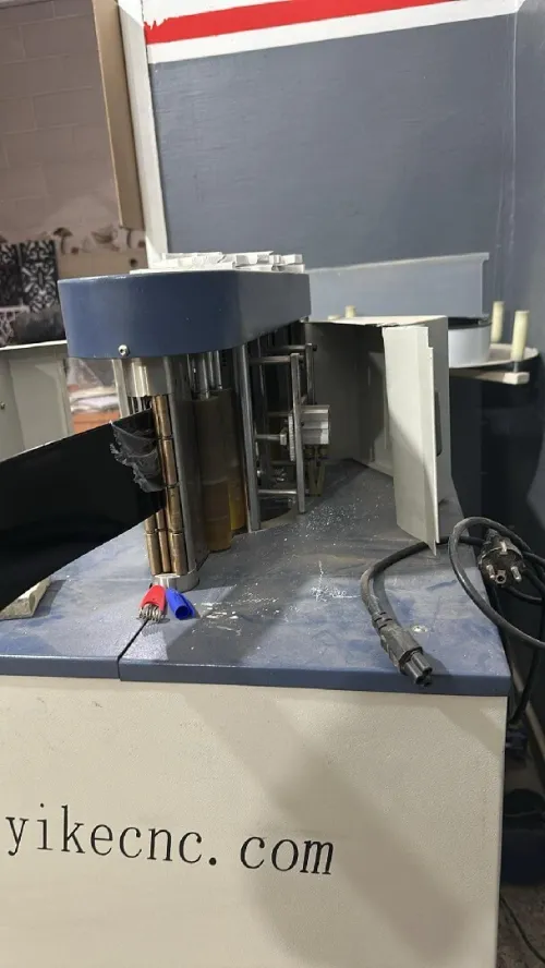 Machine a bending aluminium pour lettre 