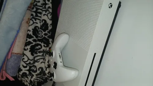 Xbox one S 1TB  Bon état 