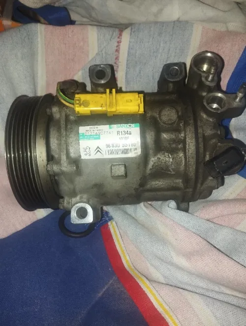 Compresseur clim1.6 hdi