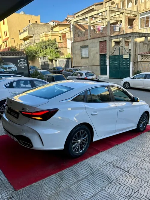 MG MG5 2025 180 dvvt