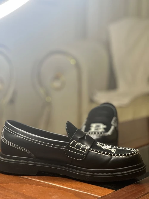 Mocassins Bershka Original la seule pièce en Algérie 