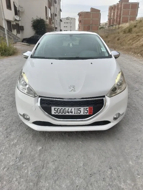 Peugeot 208 2015 Active Facelift