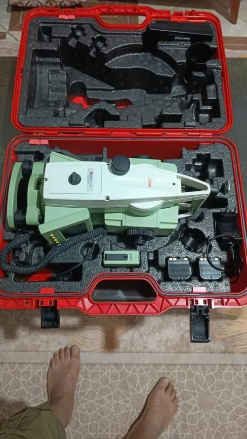 Location Leica TS 06 plus R500