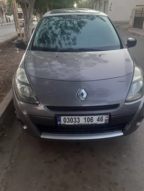 Renault Clio 3 2006 105 chevaux