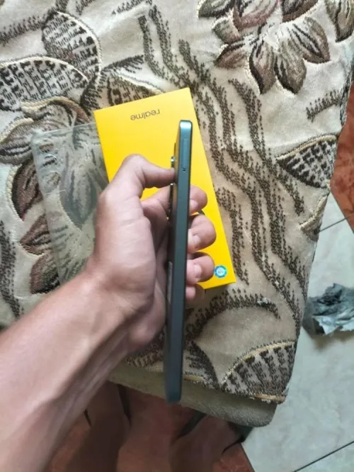 relame c65 8/256 C65