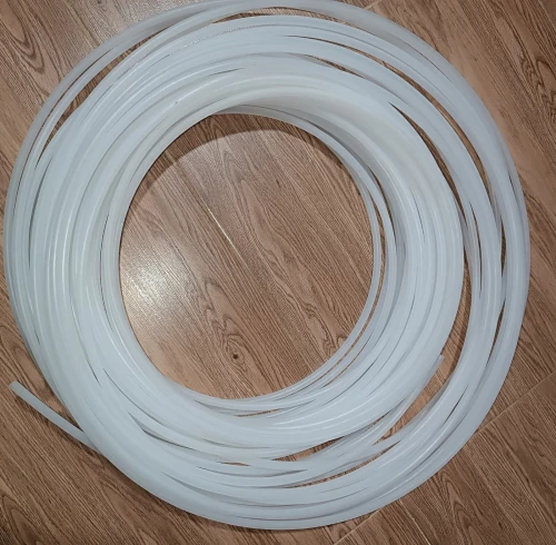 أنابيب PTFE