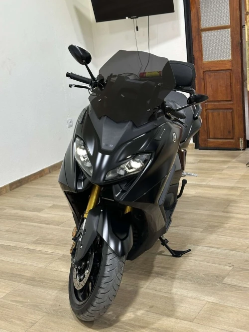 Yamaha Tmax 2023