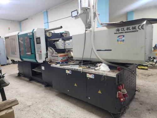 VENDS MACHINE INJECTION PLASTIQUE