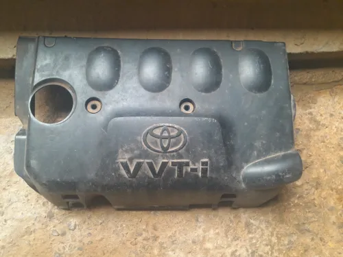 climatiseur toyota yaris+cache moteur