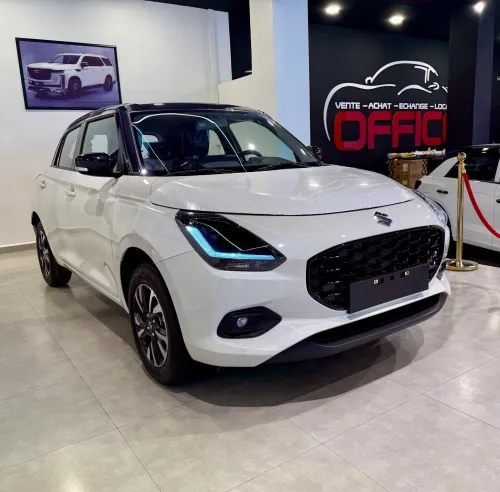 Suzuki Swift 2025 Toit noir