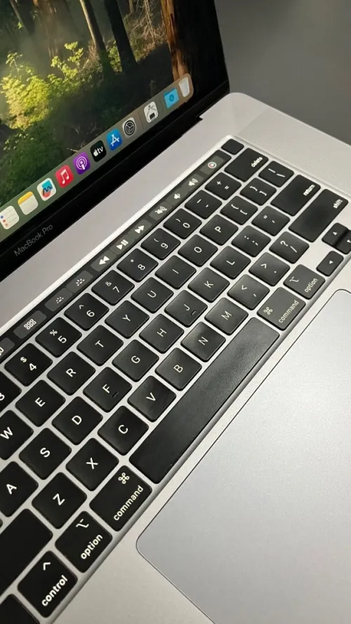 APPLE MACBOOK PRO 2019 i9 9880H 16GB 1TB RADEON PRO 5500M 16" 3K TOUCHBAR