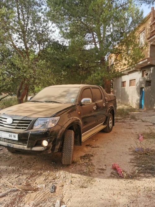 Toyota Hilux 2015 LEGEND SC 4x4