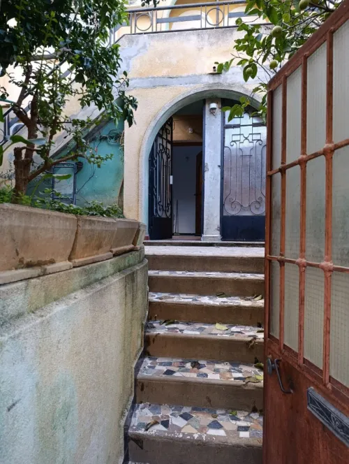 Location Appartement Niveau de villa F2 Alger Hussein dey