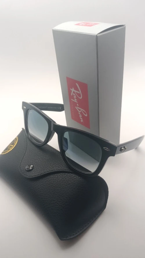 lunettes ray ban  wayfarer 