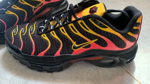 Basquette TN NIKE pointure 41