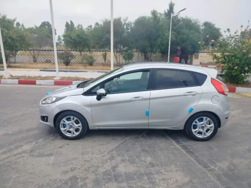 Ford Fiesta 2014 Tentation ST (1.25)*