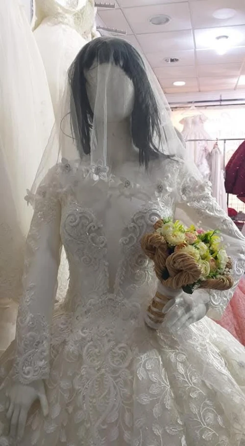 Vente Robes blanches et autres