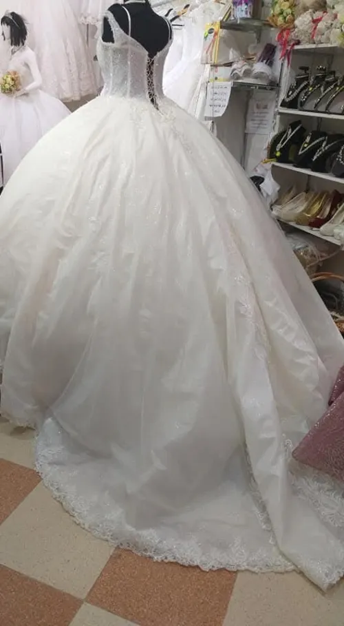 Vente Robes blanches et autres