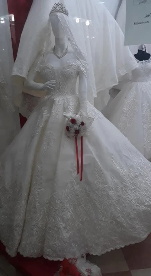 Vente Robes blanches et autres