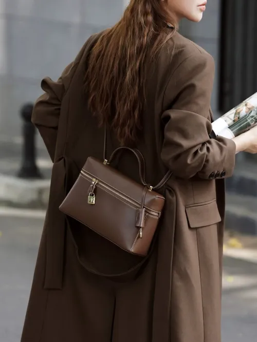 Sac boîte en cuir de vache nouveau modèle printemps été 2026 tendance pour le travail élégant à porter en bandoulière ou à la main pour femme