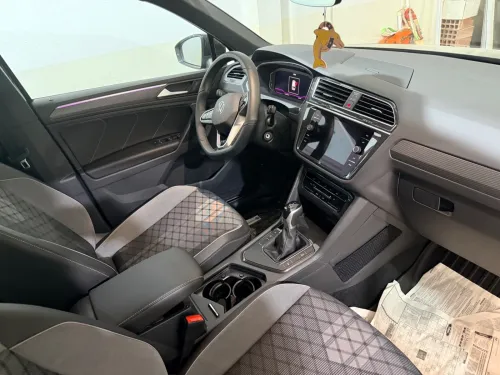 Volkswagen Tiguan 2024 R lien