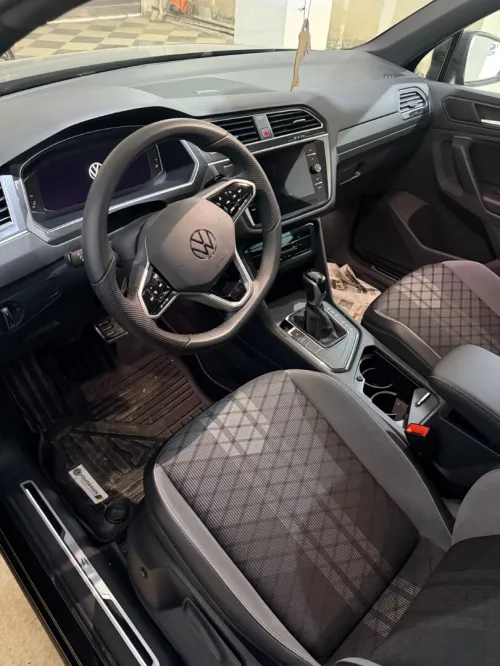 Volkswagen Tiguan 2024 R lien