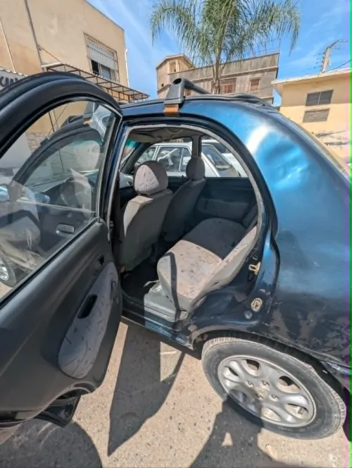 Mazda 323 2000 323